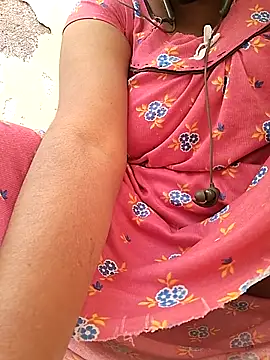 Love Winss online show from 12-14-25, 08:09