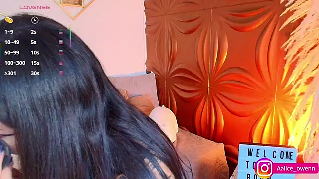 Aliceowenn online show from 10-01-25, 09:07