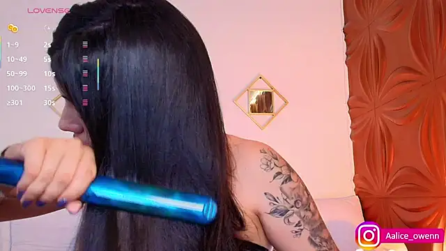 Aliceowenn online show from 09-25-25, 09:10