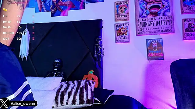 Aliceowenn online show from 10-21-25, 09:25