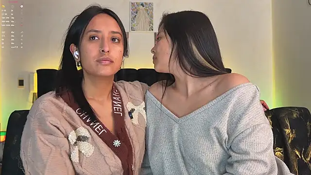 Snapshot of 2SummerLove1 chatting on 02-20-26, 11:06 2SummerLove1 online show from 02-20-26, 11:06