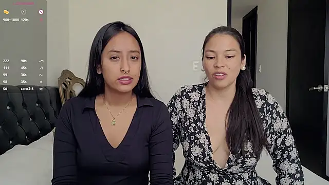 Snapshot of 2SummerLove1 chatting on 01-19-25, 03:32 2SummerLove1 online show from 01-19-25, 03:32