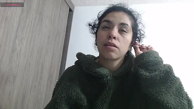 Anne purple online show from 03-10-25, 01:43