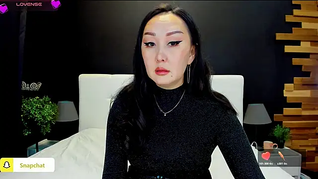 Snapshot of Julianna_Jami chatting on 10-26-25, 03:01 Julianna Jami online show from 10-26-25, 03:01