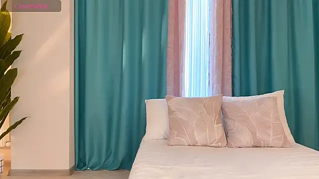 UrGoddessJenny online show from 06-15-26, 01:33