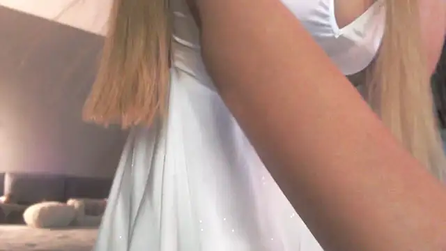 Milk Bunny online show from 03-04-26, 10:34