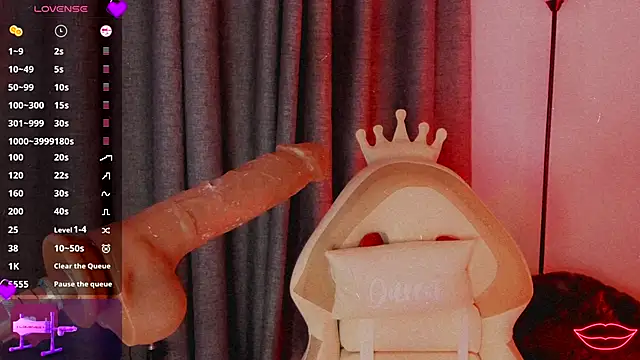 Snapshot of Queen_Deepthroat chatting on 09-15-25, 11:05 Queen Deepthroat online show from 09-15-25, 11:05