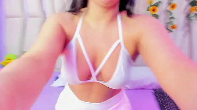 Snapshot of Cristal_horny69 chatting on 10-08-25, 03:30 Cristal horny69 online show from 10-08-25, 03:30