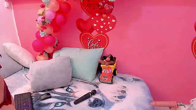 charlotte-11 online show from 09-12-25, 03:12