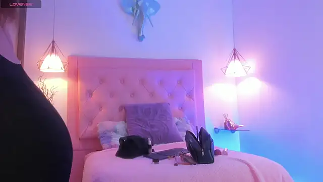 kimmy099 online show from 03-18-25, 07:33