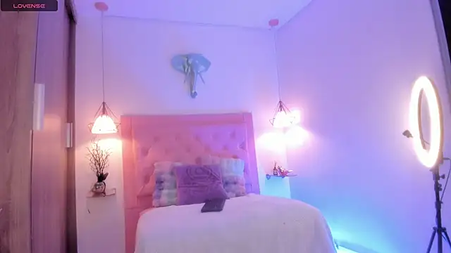 kimmy099 online show from 03-06-25, 07:54