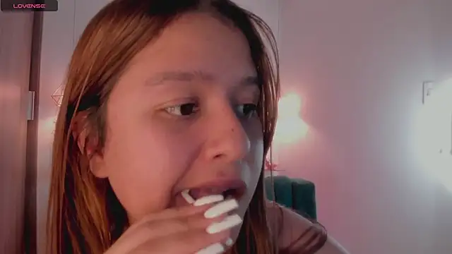 kimmy099 online show from 02-13-25, 11:15