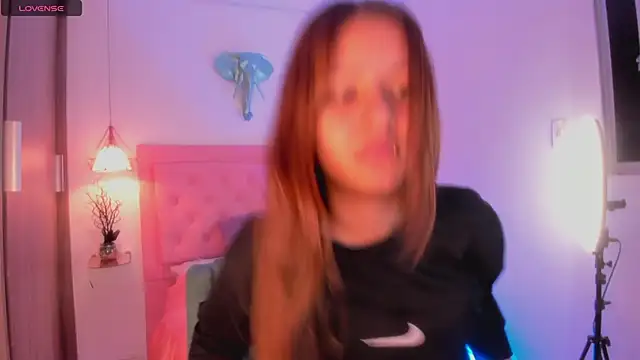 kimmy099 online show from 02-25-25, 07:49