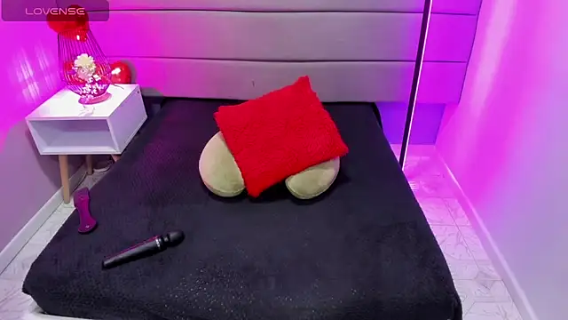 Alicebrooks  online show from 03-10-25, 03:41