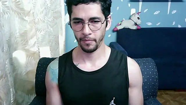 Snapshot of ponzothc chatting on 11-04-25, 08:01 ponzothc online show from 11-04-25, 08:01