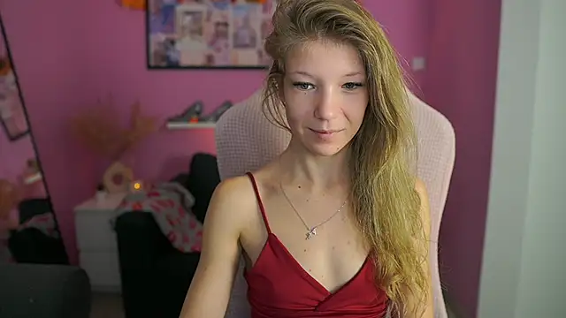 missicute online show from 11-24-25, 07:36