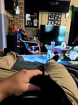 Snapshot of Yolinga205 chatting on 10-01-25, 06:29 Yolinga205 online show from 10-01-25, 06:29