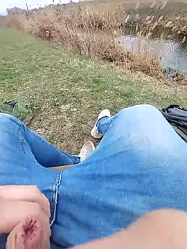 Snapshot of Yolinga205 chatting on 03-22-25, 11:53 Yolinga205 online show from 03-22-25, 11:53