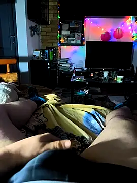 Snapshot of Yolinga205 chatting on 02-15-26, 03:29 Yolinga205 online show from 02-15-26, 03:29