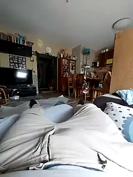 Snapshot of Yolinga205 chatting on 03-17-25, 08:40 Yolinga205 online show from 03-17-25, 08:40