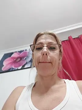 blondyruby online show from 03-05-26, 09:33