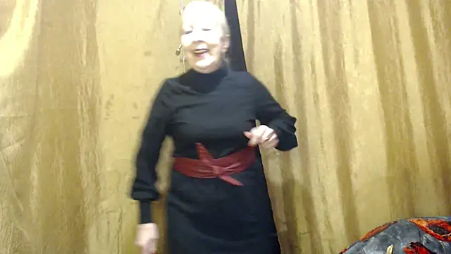 Snapshot of _Estelitta_5 chatting on 03-21-25, 12:17  Estelitta 5 online show from 03-21-25, 12:17