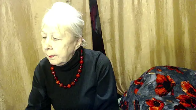Snapshot of _Estelitta_5 chatting on 03-17-25, 06:00  Estelitta 5 online show from 03-17-25, 06:00