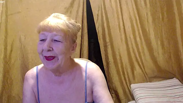 Snapshot of _Estelitta_5 chatting on 10-18-25, 05:09  Estelitta 5 online show from 10-18-25, 05:09
