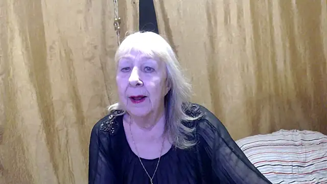 Snapshot of _Estelitta_5 chatting on 02-26-25, 06:15  Estelitta 5 online show from 02-26-25, 06:15
