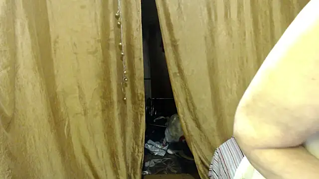 Snapshot of _Estelitta_5 chatting on 02-18-25, 05:42  Estelitta 5 online show from 02-18-25, 05:42