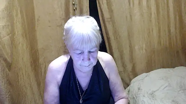 Snapshot of _Estelitta_5 chatting on 02-20-25, 05:20  Estelitta 5 online show from 02-20-25, 05:20