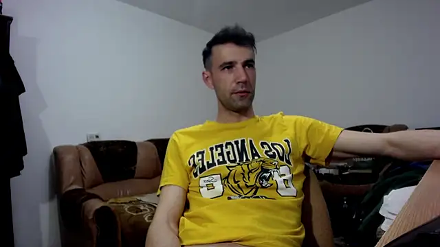 Snapshot of I_like_older_menn chatting on 03-28-26, 07:20 I like older menn online show from 03-28-26, 07:20