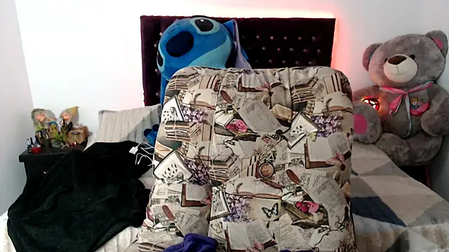 Lorenahot 06 online show from 04-16-26, 09:39