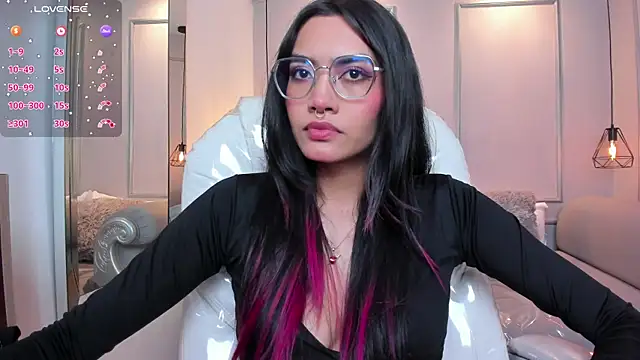 AzuraKindong online show from 10-06-25, 07:25