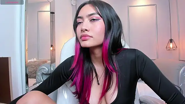 AzuraKindong online show from 03-13-25, 01:21