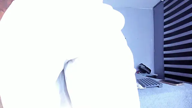 Dancelwashington online show from 04-12-26, 09:40