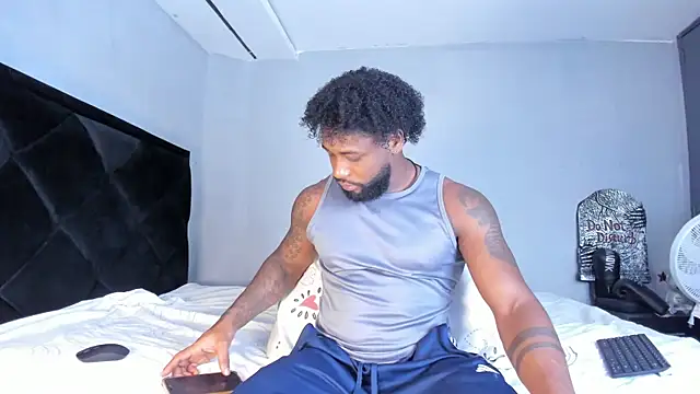 Dancelwashington online show from 05-26-26, 01:42