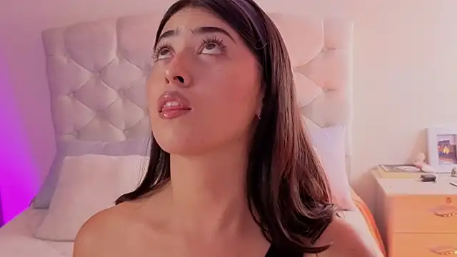 ChanellGV online show from 04-26-26, 08:28