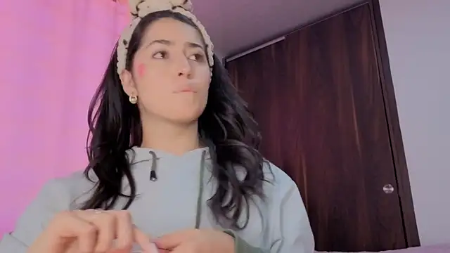 ChanellGV online show from 02-17-26, 08:39