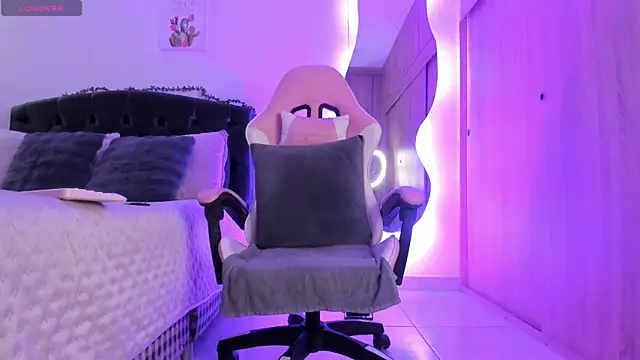 Amaranthaa1 online show from 10-10-25, 11:33