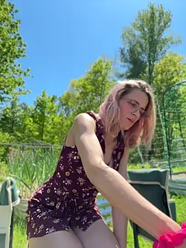 DanaeJustine online show from 05-26-26, 05:44