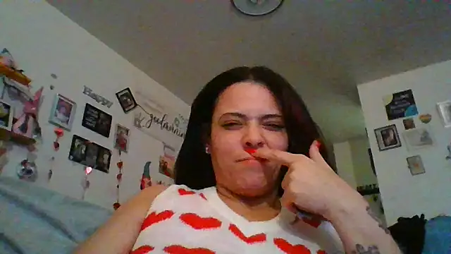 Snapshot of ExoticVibes69 chatting on 02-14-26, 05:29 ExoticVibes69 online show from 02-14-26, 05:29