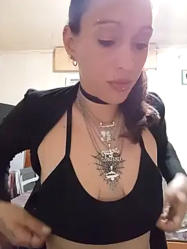 Zorrita Fox online show from 11-17-25, 01:09