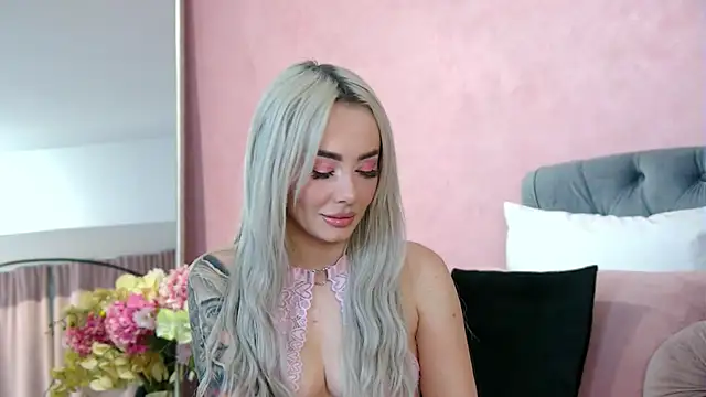 FrancescaMcGray online show from 11-11-25, 08:42