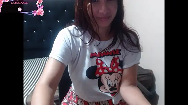 Snapshot of Ainhoa-hot chatting on 02-16-26, 07:40 Ainhoa-hot online show from 02-16-26, 07:40