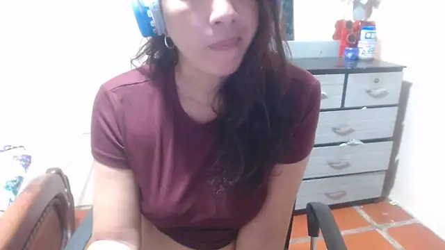 Ainhoa-hot online show from 05-10-26, 05:22