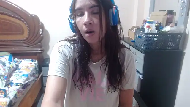 Snapshot of Ainhoa-hot chatting on 12-21-25, 03:08 Ainhoa-hot online show from 12-21-25, 03:08