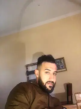 Snapshot of ClatteryPrexy chatting on 12-31-24, 11:09 ClatteryPrexy online show from 12-31-24, 11:09