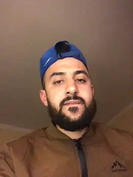 Snapshot of ClatteryPrexy chatting on 01-05-25, 07:17 ClatteryPrexy online show from 01-05-25, 07:17