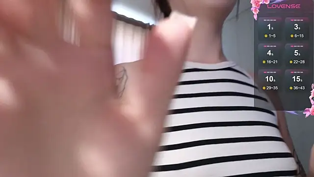 Snapshot of kate_leoo chatting on 07-06-26, 10:22 kate leoo online show from 07-06-26, 10:22
